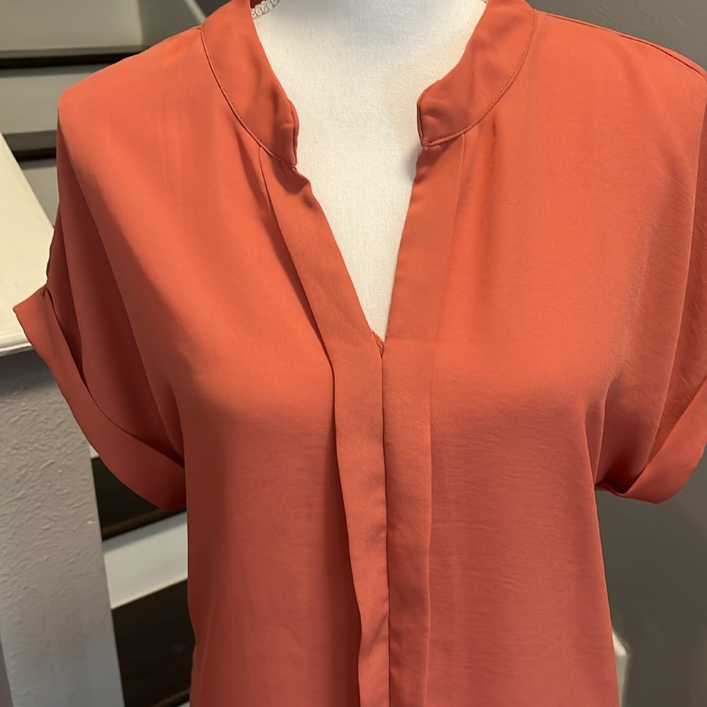 Shein Blouse. Built in short sleeves. Sz Med. 100% Poly. Never worn. Auburn - Picture 2 of 9
